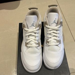 Air Jordan 4 retro size 3Y